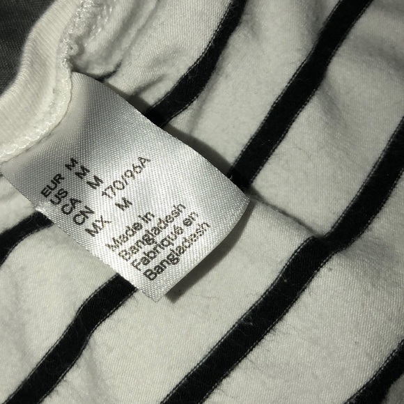 Long cute top with stripes!! - Picture 2 of 4